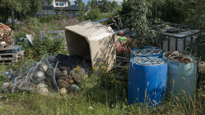 Käytöstä poistetuille kalastusvälineille kehitetään keräysjärjestelmää parhaillaan. Keräyksen on määrä alkaa ensi vuoden alussa. Kuva: Joona Karjalainen