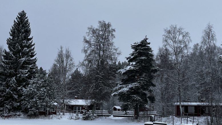 Jäälinmaja siirtyy Kiimingin–Jäälin vesienhoitoyhdistyksen omistukseen tämän alkuvuoden aikana. Yhdistyksen tavoitteena on avata talo asukkaiden käyttöön jo ensi kesäksi. Kuva: Teea Tunturi