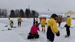 Jakun koulun kentällä pelattiin Yli-Ii Cupin alkusarjan otteluita.