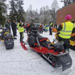 Ennen safarin alkua Markku Manninen kävi vajaan 30 osallistujan kanssa läpi yleiset käsimerkit, joita kaikkien ajajien tulee noudattaa turvallisuussyistä.